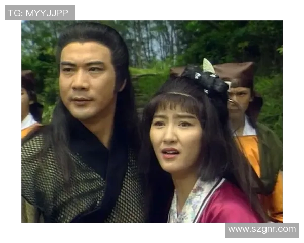 足球明星与亚洲女友的浪漫故事揭秘及背后的情感旅程